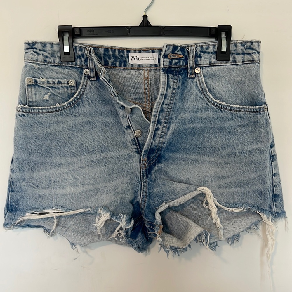 Zara shorts size US 8 EU 40